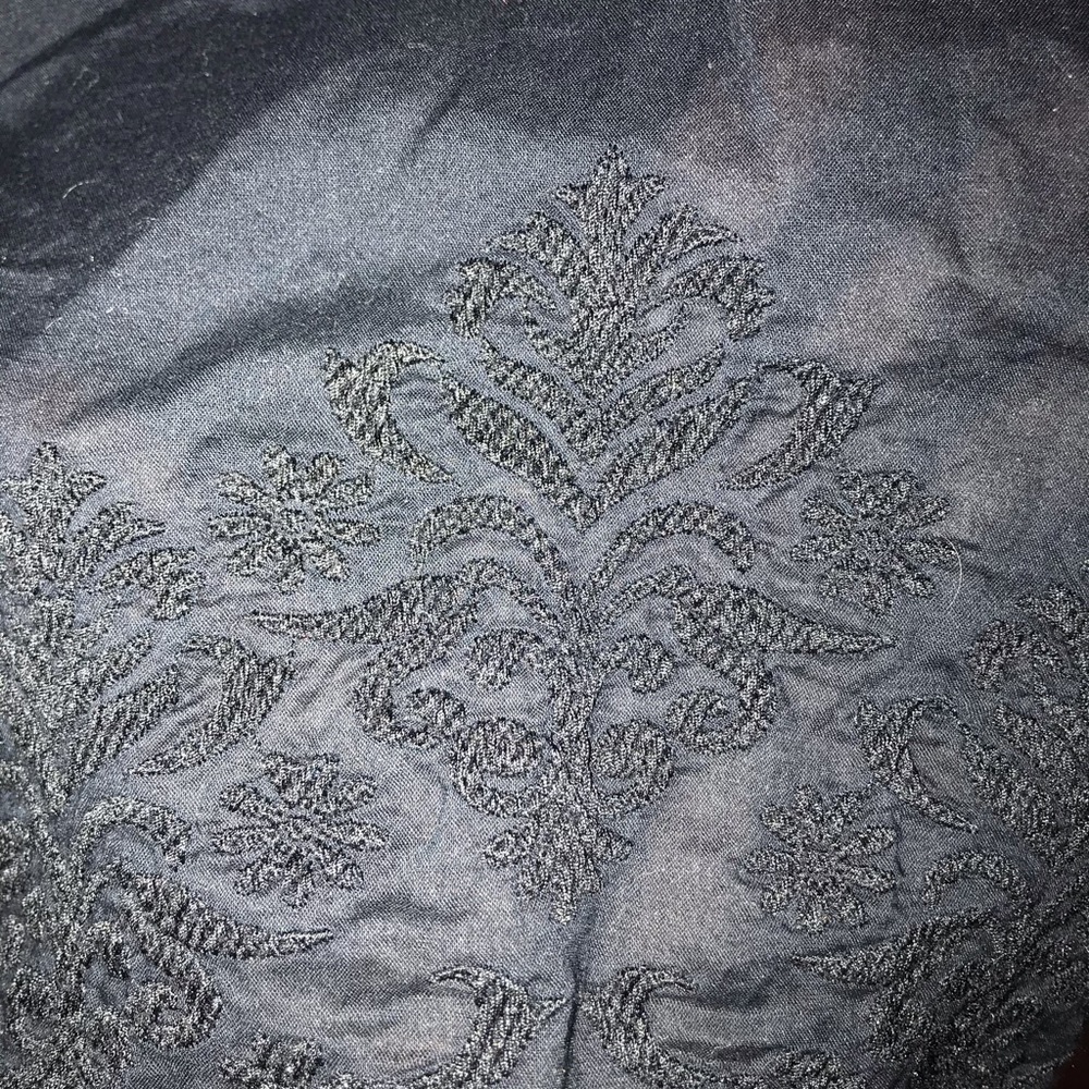 Banana Republic Linen Blouse - Picture 2 of 2